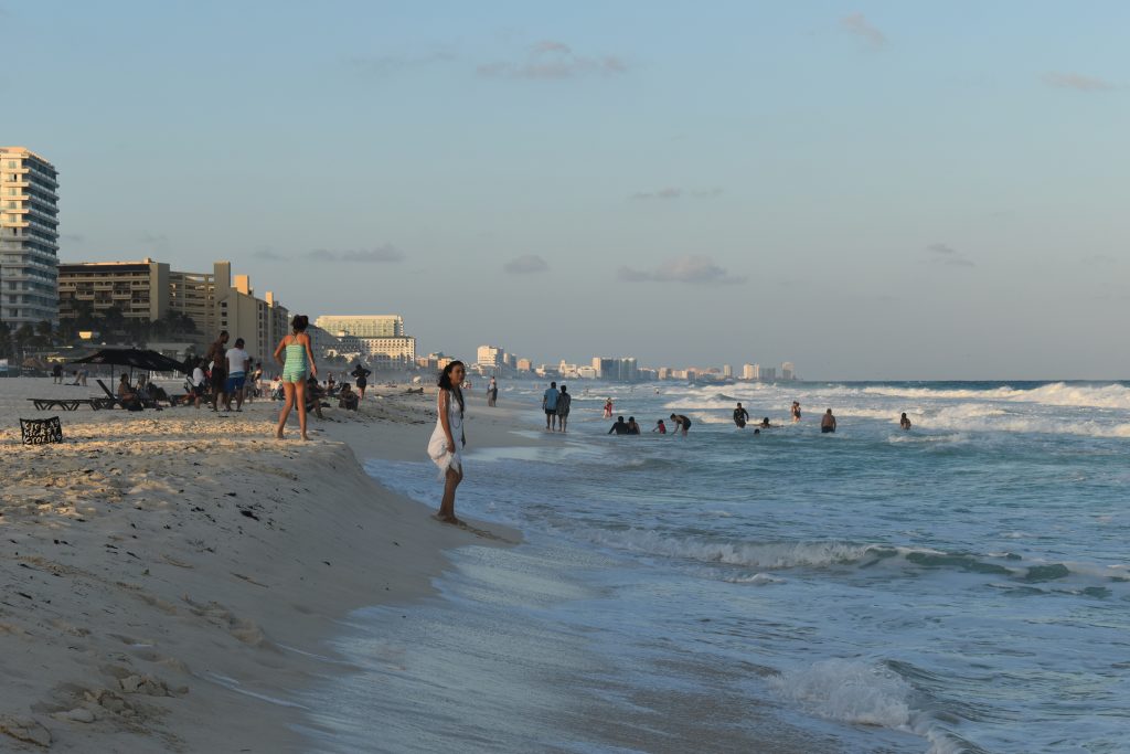 Die ersten Stunden in Cancún – Zwischen Jetlag und karibischer Hitze