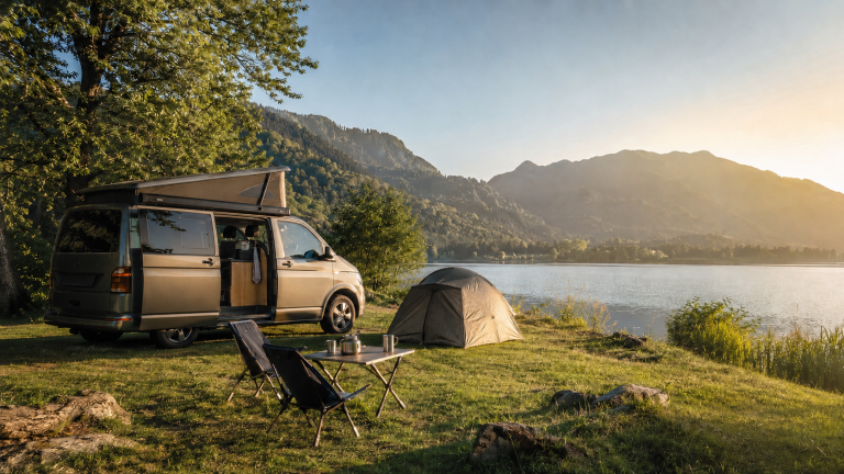 Gemütlicher Campingstart am Seeufer